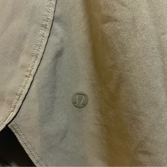 Lululemon The Everyday Skirt Olive Green Size 4 Athleisure - Picture 7 of 7